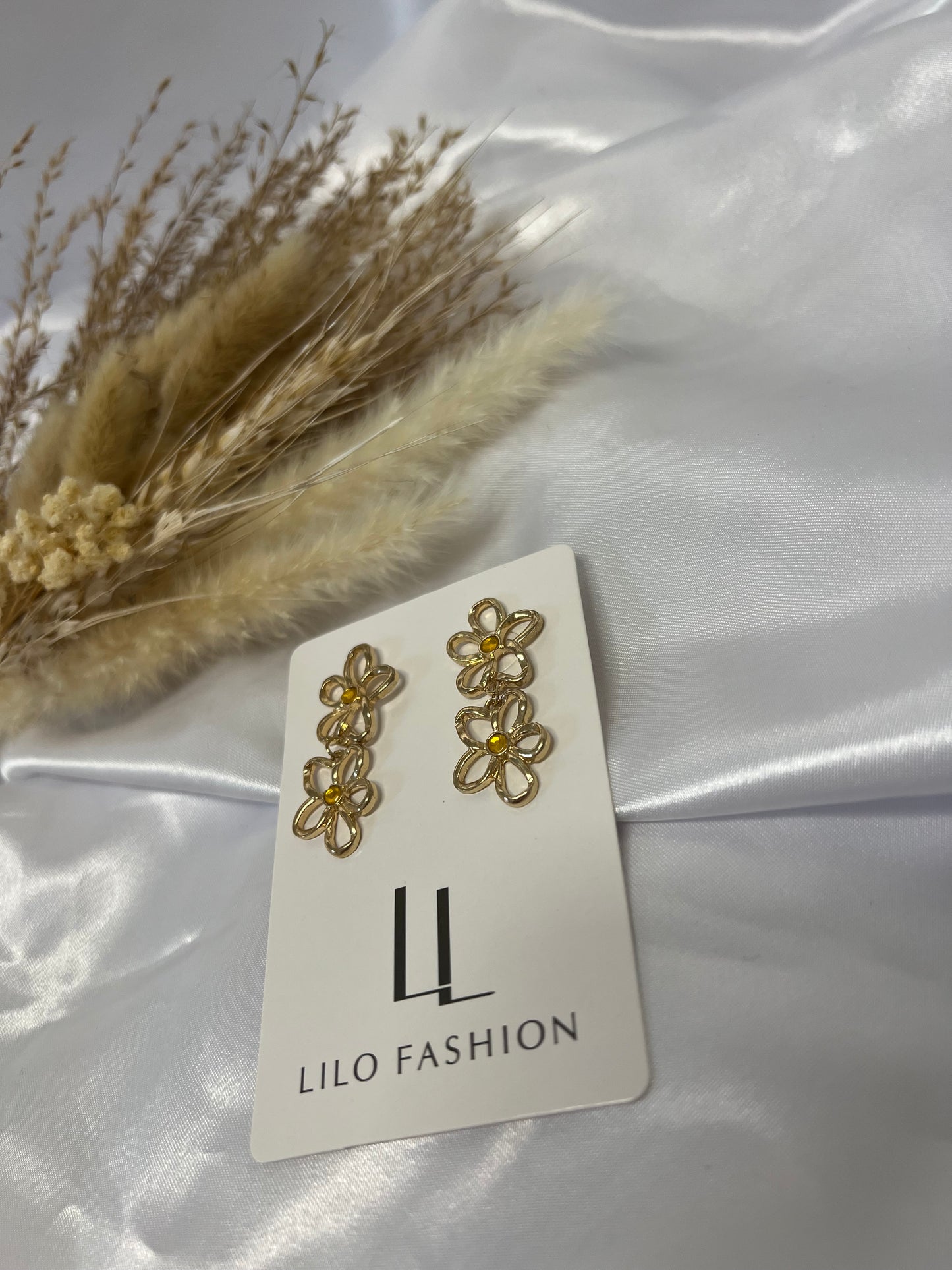 Flower earrings
